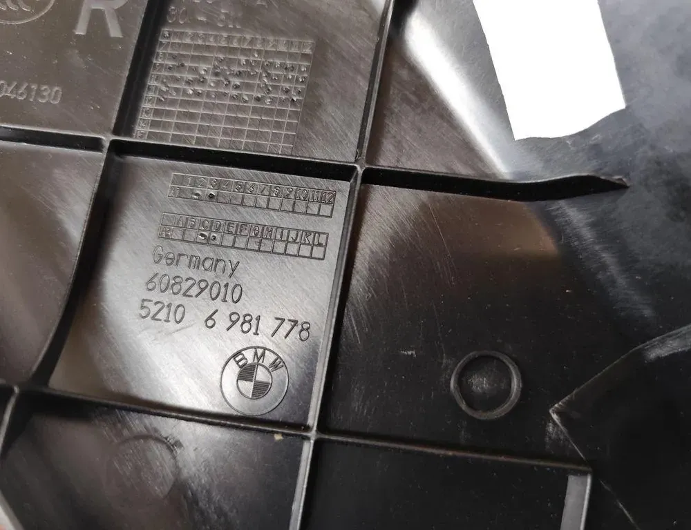 BMW 5 Series F10/F11 (2009-2017) Seat trim details 60829010 33229691