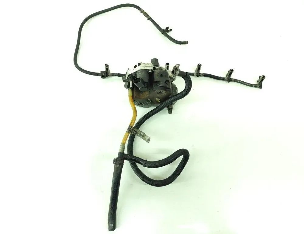 BMW 5 Series E60/E61 (2003-2010) Fuel Pump 7798333,682619192 33231075