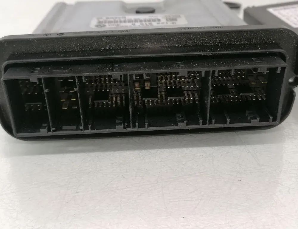 BMW 3 Series E90/E91/E92/E93 (2004-2013) Engine ECU Set 9226238,8510221 33231170