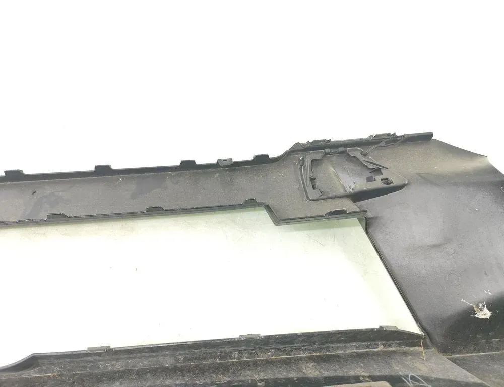 BMW X7 G07 (2018-2024) Apakšējais buferis (lūpa) 5A27162 33231436