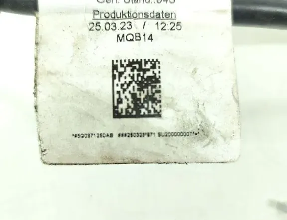 VOLKSWAGEN Golf 8 generation (2019-2023) Negative Battery Cable 5Q0971250 33231540