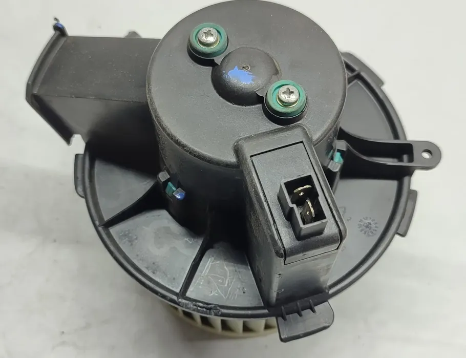 PEUGEOT 307 1 generation (2001-2008) Sildītāja ventilators 593220400 28312336