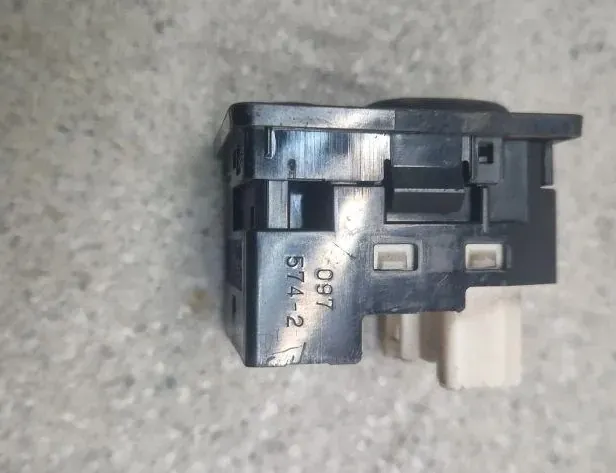 TOYOTA Prius 2 generation (XW20) (2003-2011) Spoguļa regulēšanas slēdzis 769746A 34255625