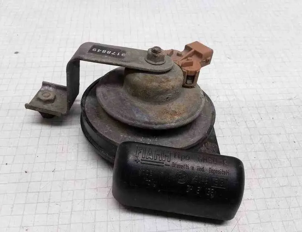 VOLVO S60 1 generation (2000-2009) Signāla taure 9178849 32502295