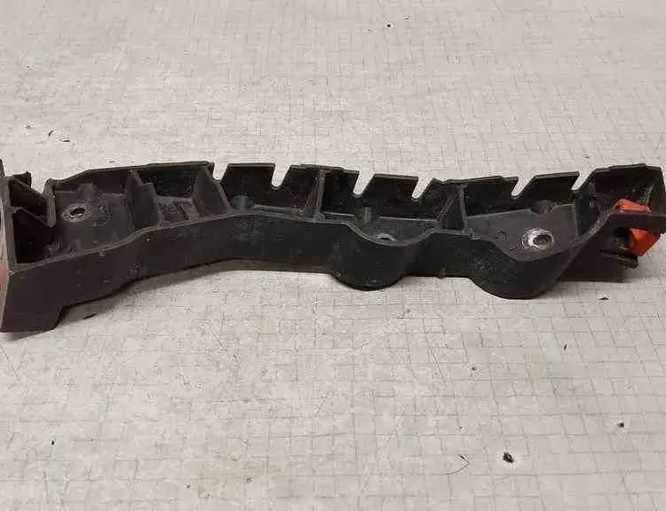 OPEL Zafira B (2005-2010) Priekšējā kreisā bufera stiprinājums 13124997 32561050