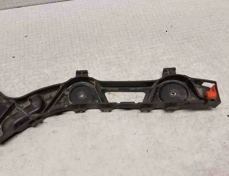 OPEL Zafira B (2005-2010) Aizmugurējā kreisā bampera stiprinājums 13125036 32567201