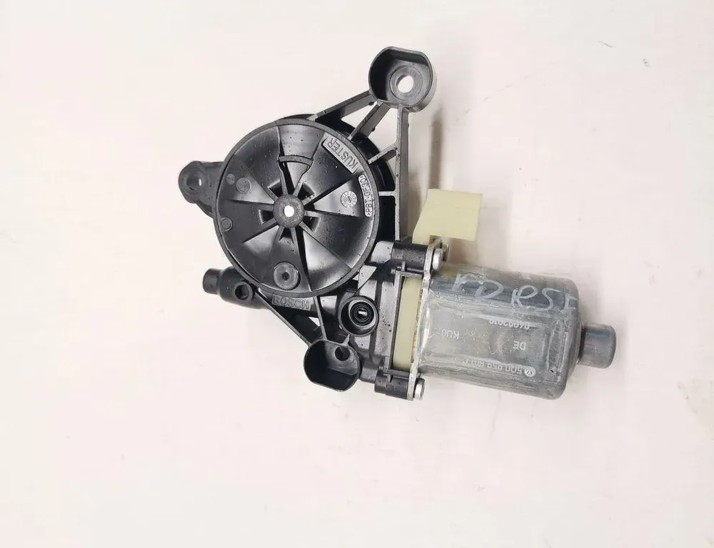 PORSCHE Macan 1 generation (2013-2023) Front Left Door Window Regulator Motor 5Q0959801 33178292