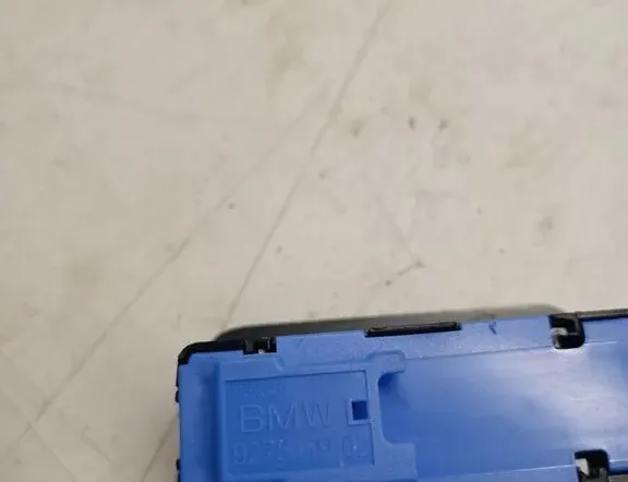 BMW X5 F15 (2013-2018) Aizmugurējā vāka atvēršanas poga 9275119 33184848