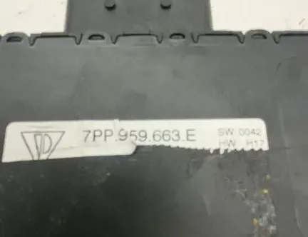 VOLKSWAGEN Touareg 2 generation (2010-2018) Inverter 7PP959663 33189736