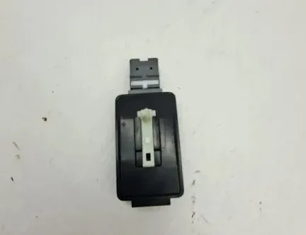 LAND ROVER Range Rover Velar 1 generation (2017-2024) USB/AUX Control Unit FW9319010AB 33196398