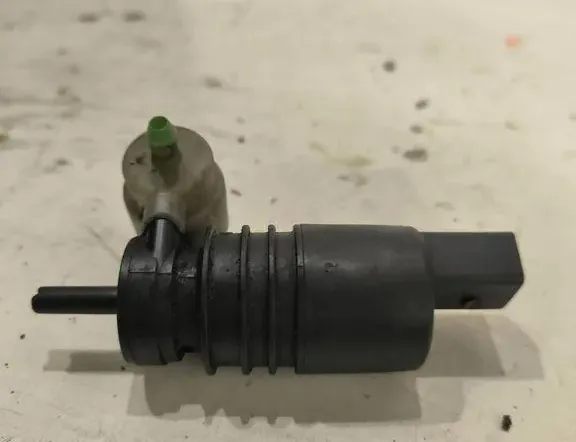 AUDI A3 8P (2003-2013) Моторчик бачка омывателя PA6GBGF30 33204094