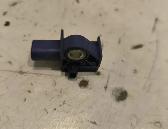 MERCEDES-BENZ E-Class W211/S211 (2002-2009) Датчик удара передний правый A2128204926 33204644