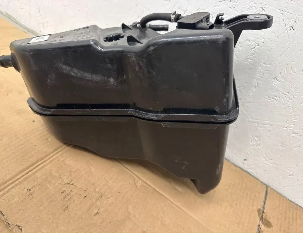 BMW 5 Series G30/G31 (2016-2023) AdBlue tvertne 7381415,11564310 33206930