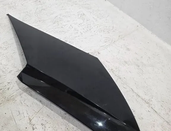 LAND ROVER Range Rover Velar 1 generation (2017-2024) Правая задняя отделка J8A229148A 33207136