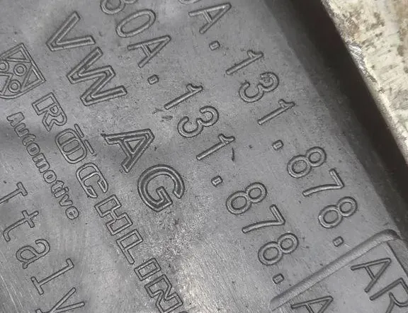 AUDI Q5 8R (2008-2017) AdBlue tvertne 80A131878 34139503