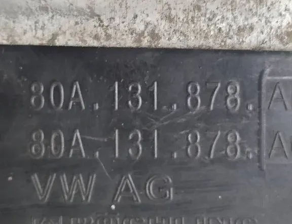AUDI Q5 8R (2008-2017) AdBlue tvertne 80A131878 34139500