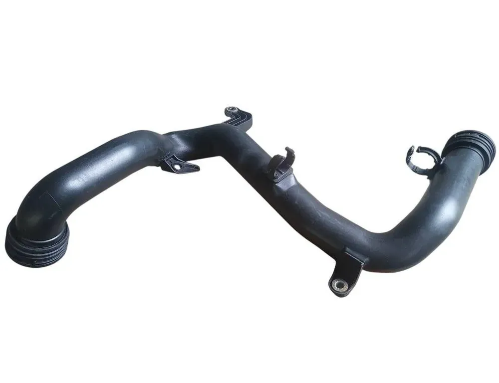 VOLKSWAGEN Passat B7 (2010-2015) шланг радиатора интеркулера 1K0145762AT 33246487