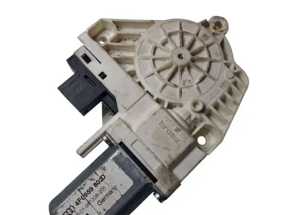 AUDI A6 C6/4F (2004-2011) Priekšējo kreiso durvju logu pacēlāja motorīts 4F0959802D 33403667