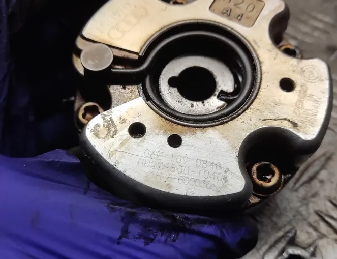 AUDI A6 C6/4F (2004-2011) Шкив распределительного вала 06e109084g 33153786