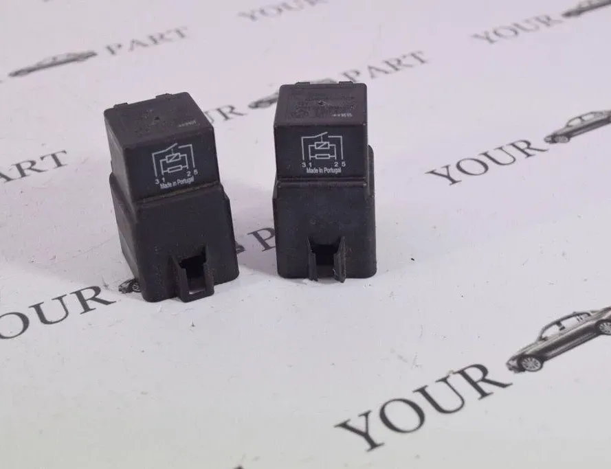 BMW 5 Series G30/G31 (2016-2023) Relejs 9207913 31017974