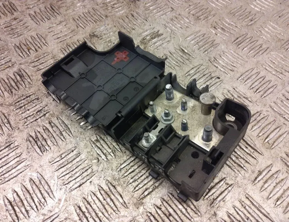 AUDI Q5 8R (2008-2017) Power Distribution Box 8K0937517 33219243