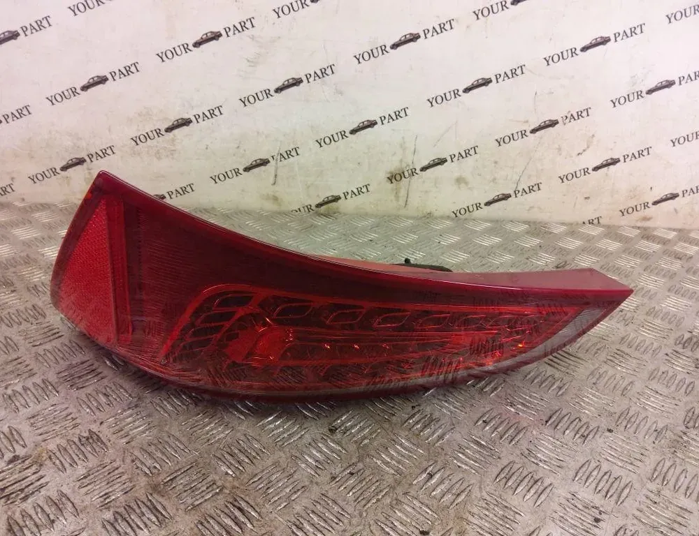 AUDI Q5 8R (2008-2017) Aizmugurējais labais lukturis 8R0945094A 33219302