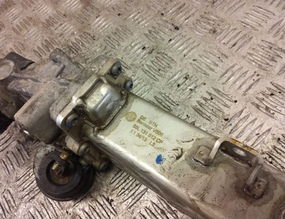 SKODA Yeti 1 generation (2009-2018) Охладитель Eгр 03L131512C 33219435