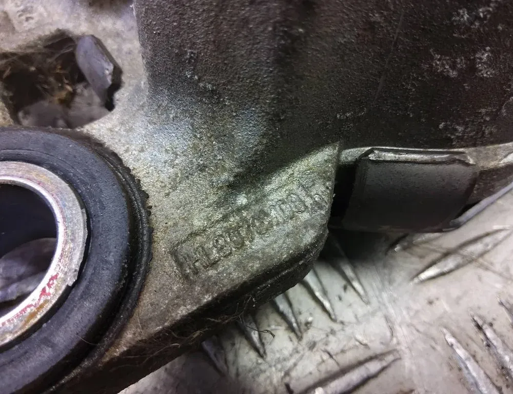 LAND ROVER Range Rover Evoque L538 (1 gen) (2011-2020) Priekšējais motora stiprinājums 63035133 33400581