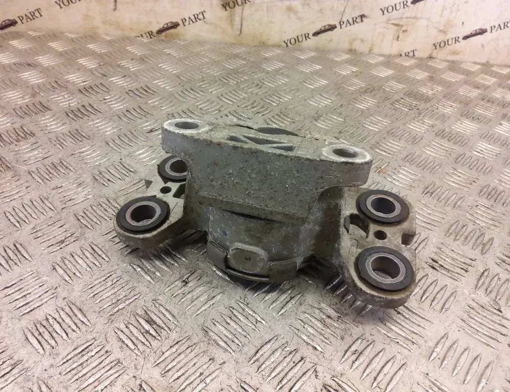 LAND ROVER Range Rover Evoque L538 (1 gen) (2011-2020) Priekšējais motora stiprinājums 63035133 33400581