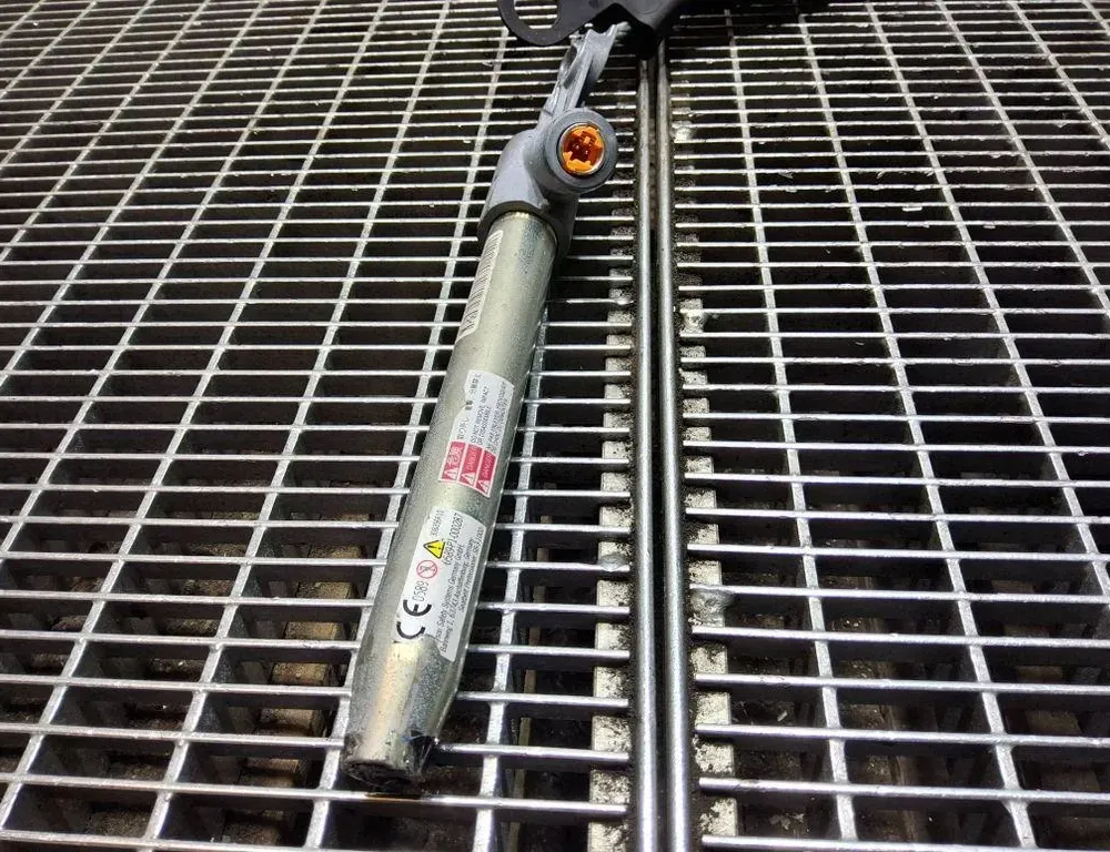 RENAULT Kadjar 1 generation (2015-2024) Priekšējā labā sēdekļa sprādze 308208899JN7 33401143