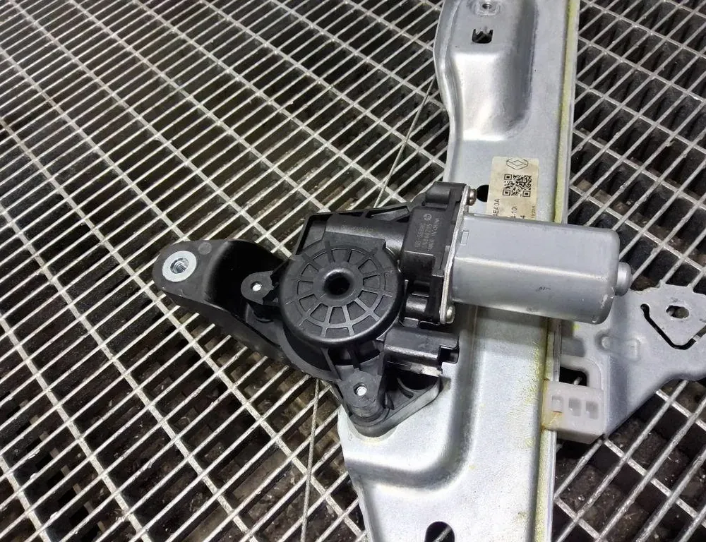 RENAULT Kadjar 1 generation (2015-2024) Aizmugurējo labo durvju logu pacēlājs C1AS4,827004EA0A 33401174