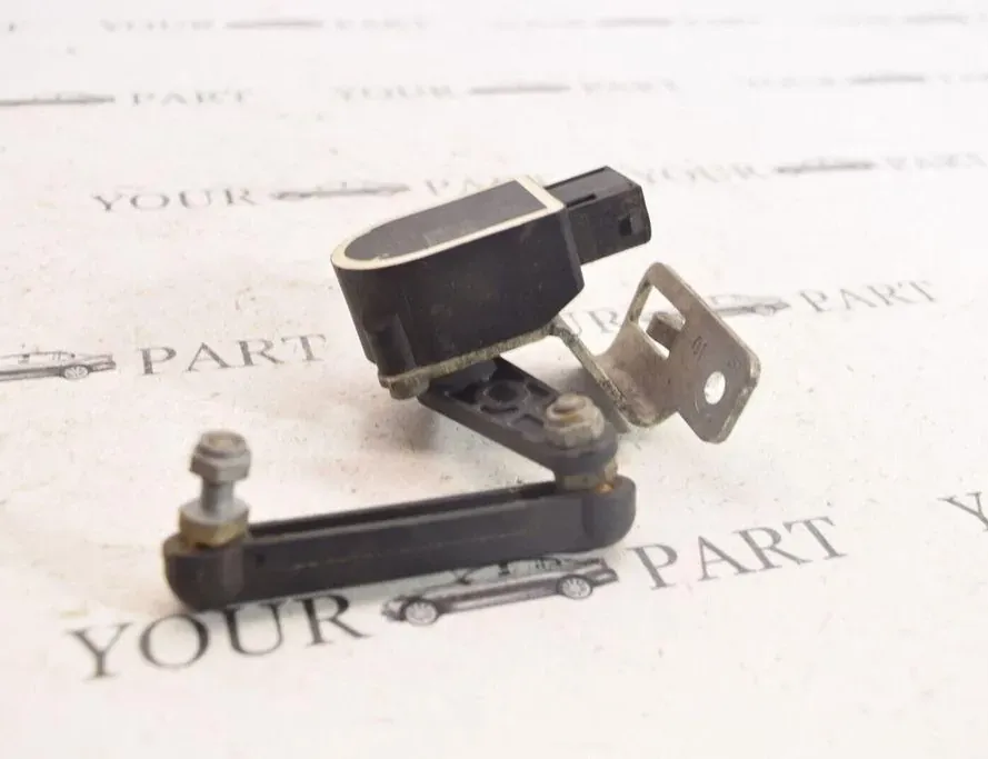 BMW 5 Series F10/F11 (2009-2017) Aizmugurējā kreisā augstuma līmeņa sensors 6784075 33482321