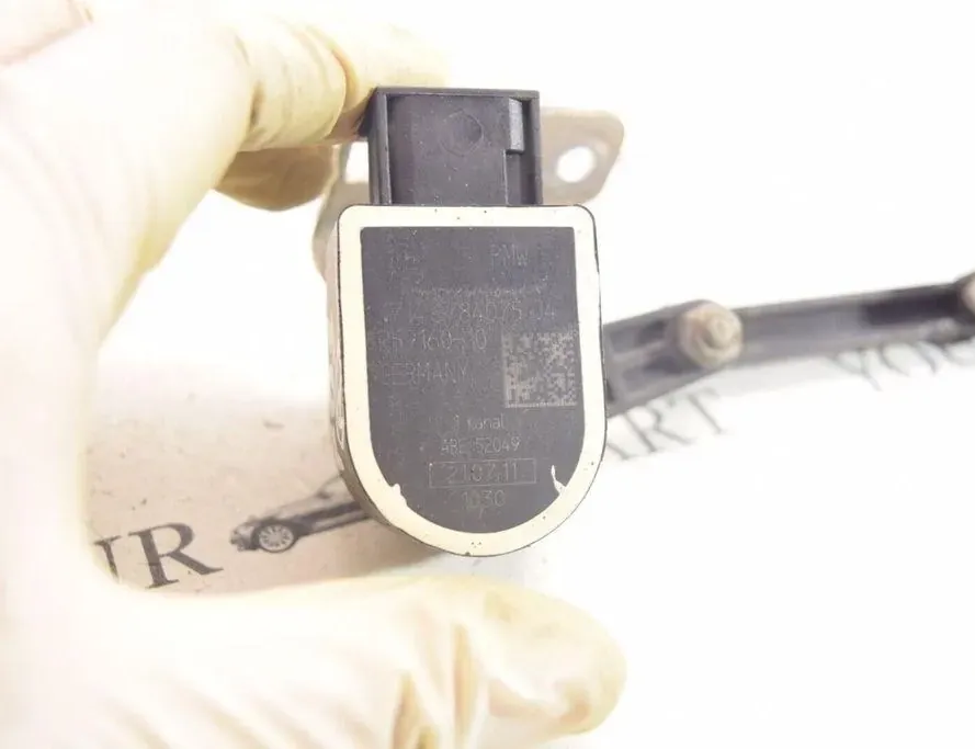 BMW 5 Series F10/F11 (2009-2017) Aizmugurējā kreisā augstuma līmeņa sensors 6784075 33482321