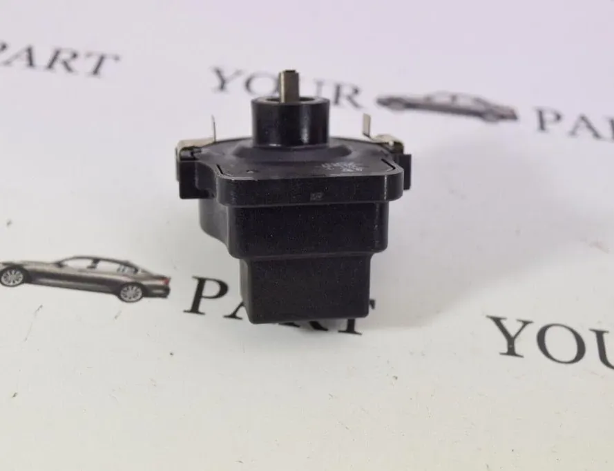 LEXUS LS 4 generation (2006-2020) Priekšējais kreisais līmeņa sensors 8924130040 33482588