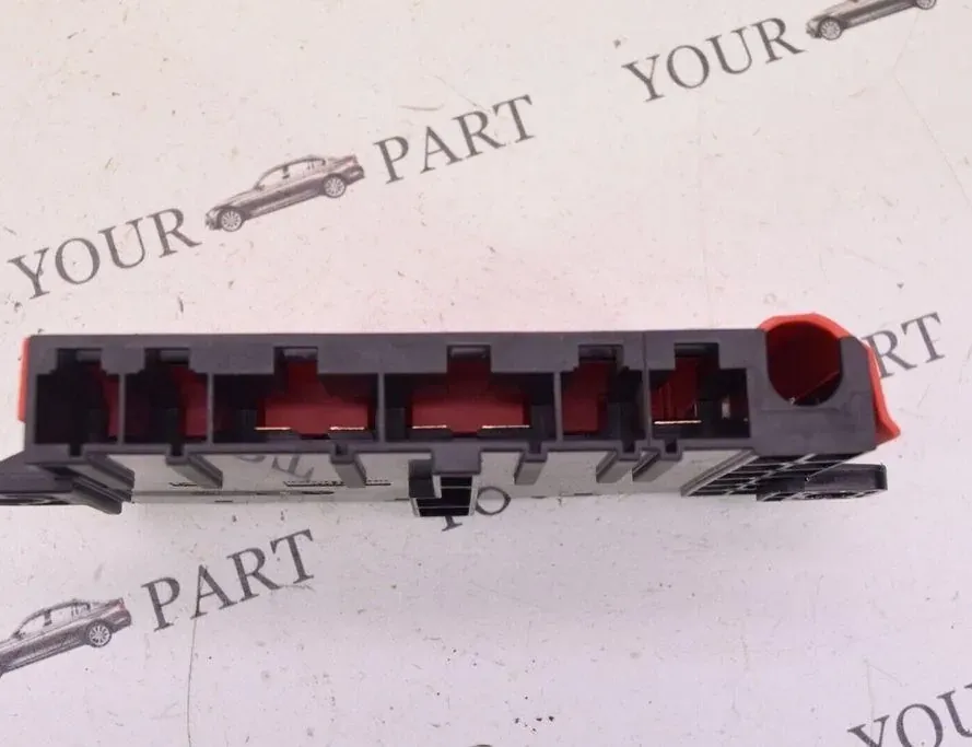 BMW 3 Series F30/F31 (2011-2020) Power Distribution Box 9227752 33484746