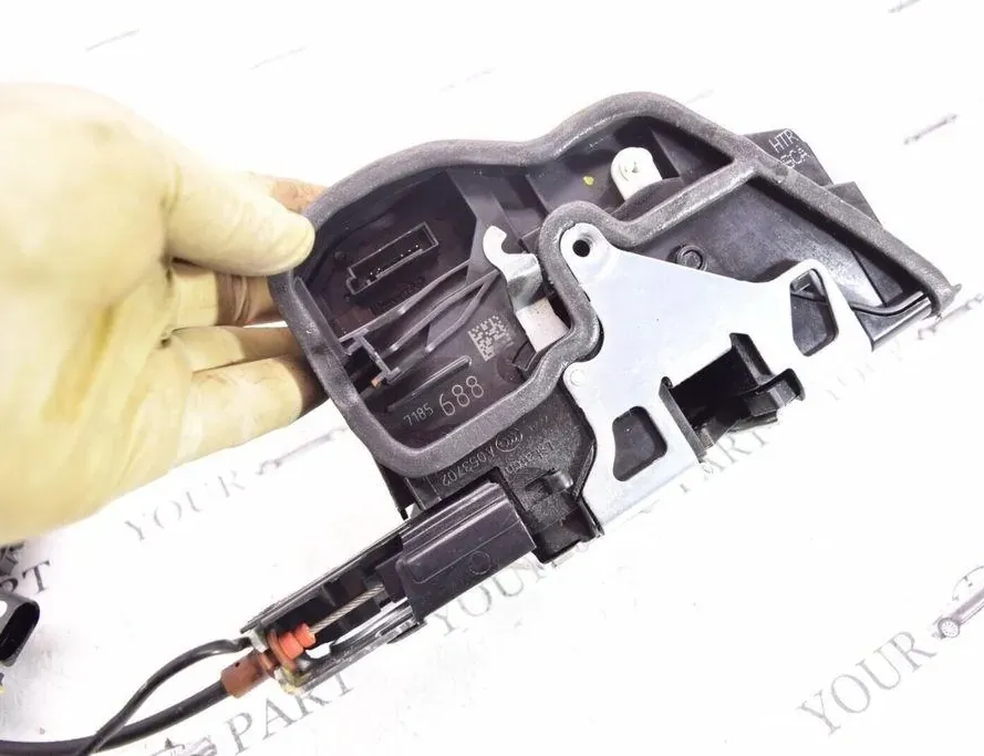 BMW 7 Series F01/F02 (2008-2015) Rear Right Door Soft Close Unit 7185688 33485464