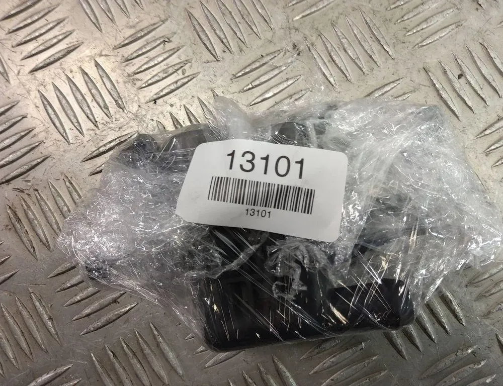 BMW 5 Series F10/F11 (2009-2017) Dzesēšanas cirkulācijas motorīts 9119164 33488631