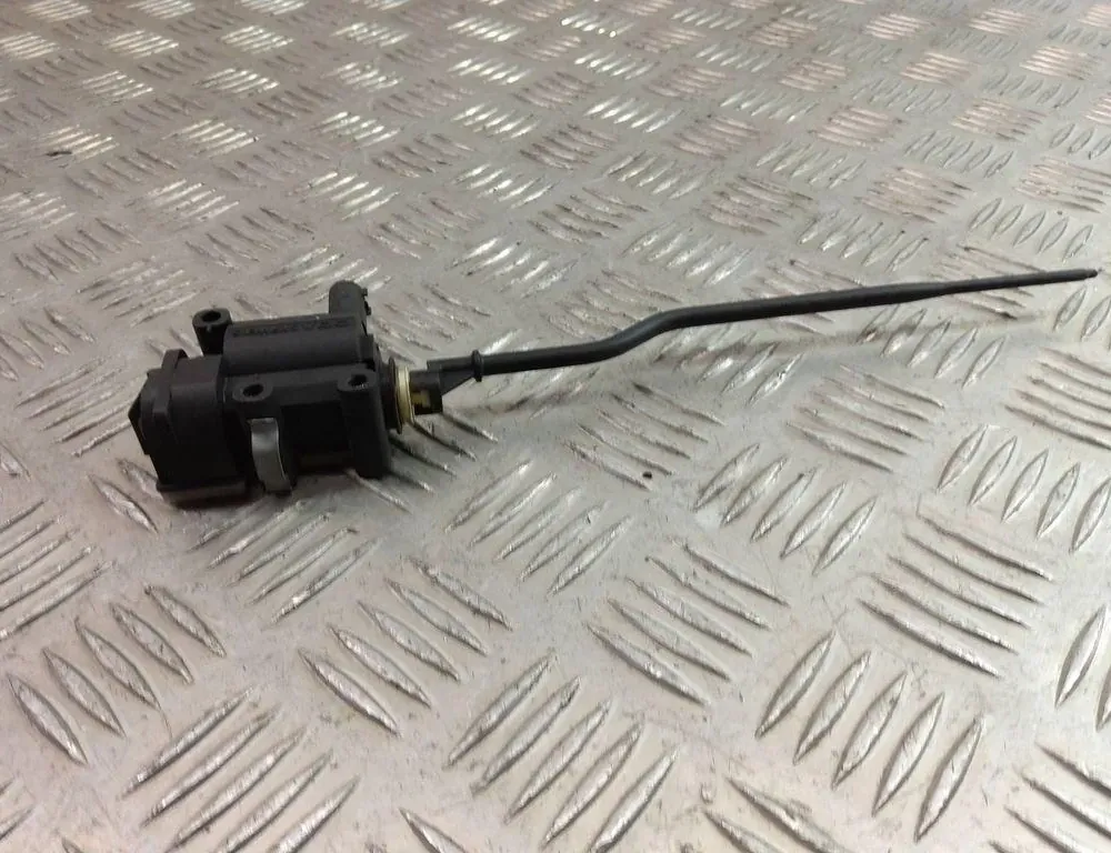 BMW 3 Series E90/E91/E92/E93 (2004-2013) Замок крышки топливного бака 6985880 33489107