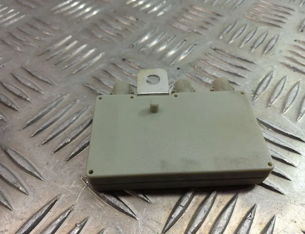 BMW 7 Series E65/E66 (2001-2008) Antenas pastiprinātājs 8368205 33489886