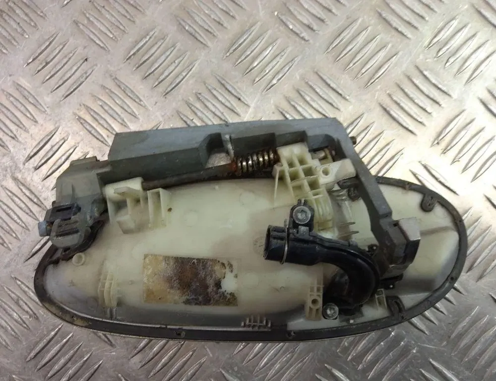 BMW 7 Series E65/E66 (2001-2008) Rear right door outer handle 8379694 33490041