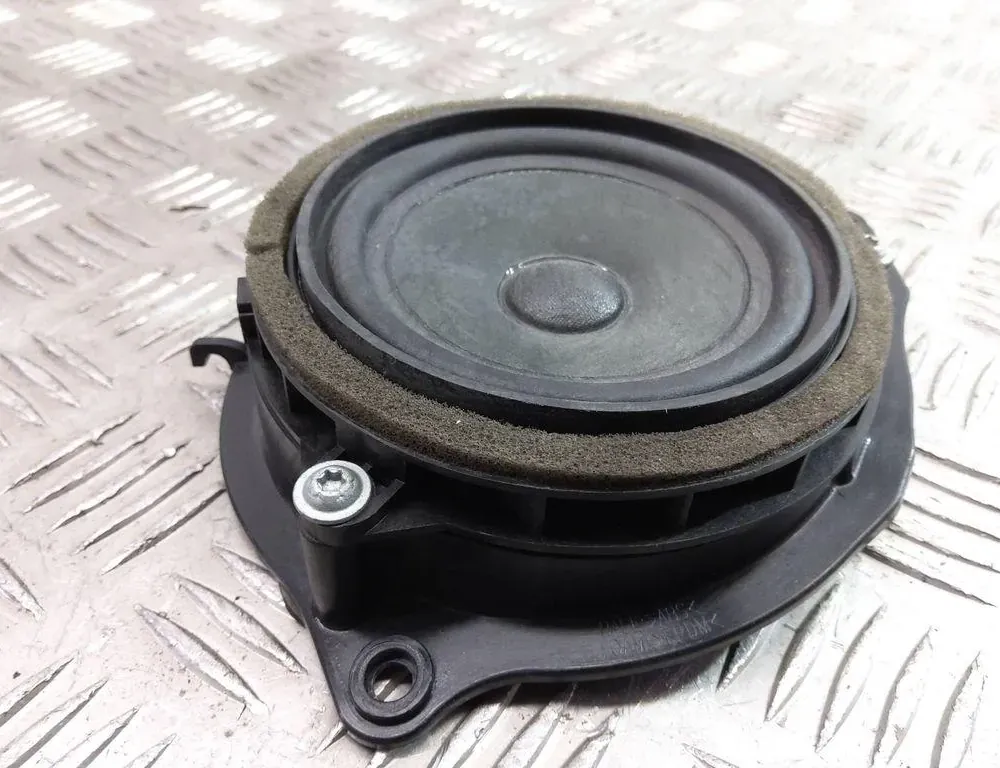 BMW X1 F48/F49 (2015-2023) Передн. пр. колонка в двери 9274700 33490348