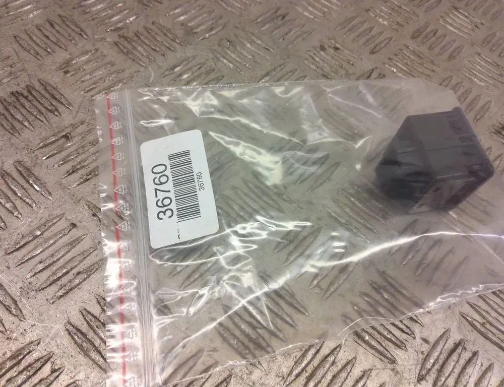 MITSUBISHI Outlander 3 generation (2012-2023) Sēdekļa apsildes poga 33491251