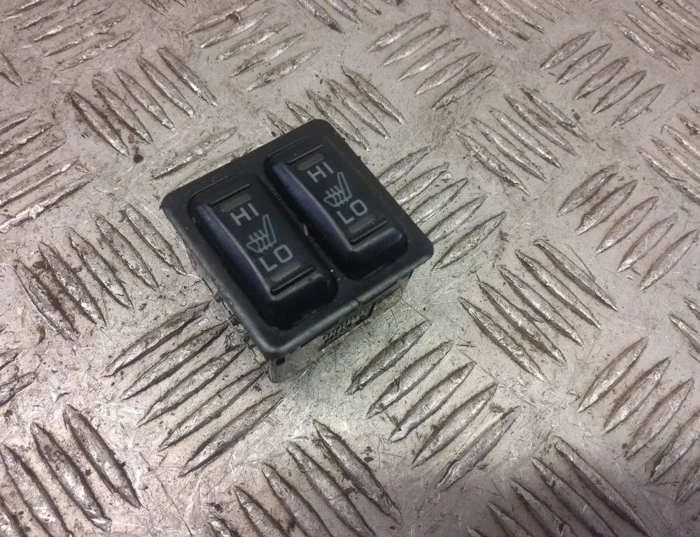 MITSUBISHI Outlander 3 generation (2012-2023) Sēdekļa apsildes poga 33491251