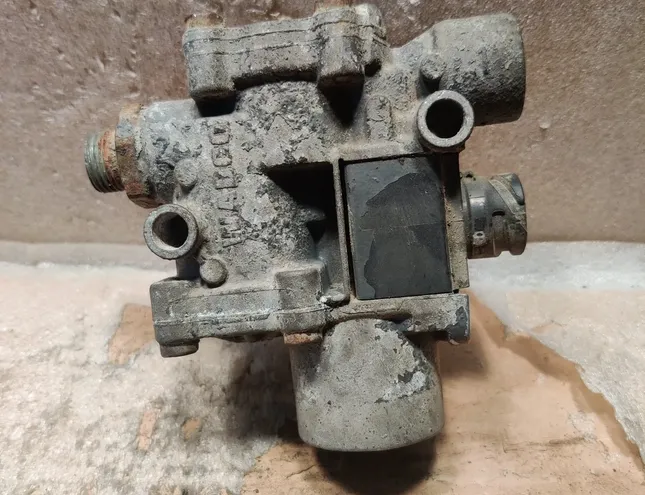 DAF 95 XF (1997-2002) Bremžu vārsts 4721950160 18336132