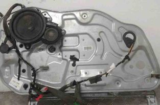 VOLVO V50 1 generation (2003-2012) Стеклоподъемник передней левой двери 8679080 13911222