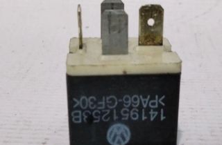 VOLKSWAGEN Golf 4 generation (1997-2006) Реле 141951253B 32009021