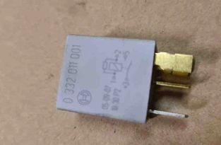 TOYOTA Avensis 2 generation (2002-2009) Реле 0332011001 32712173