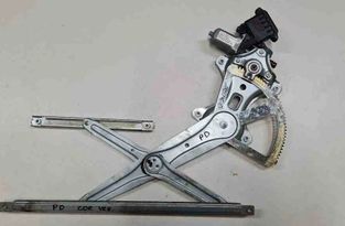 TOYOTA Corolla Verso 1 generation (2001-2009) Priekšējo labo durvju logu pacēlājs 997250103,698100F010 32713617