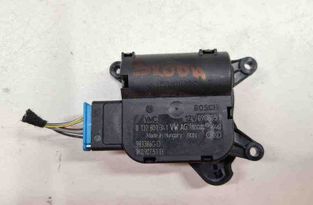 SKODA Octavia 2 generation (2004-2013) Клапаны управления внутренним подогревом 32714097