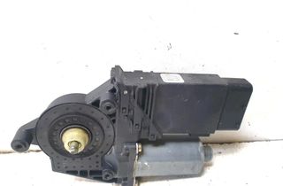 VOLKSWAGEN Passat B6 (2005-2010) Priekšējo labo durvju logu pacelšanas motorīts 119090XXX 32402215